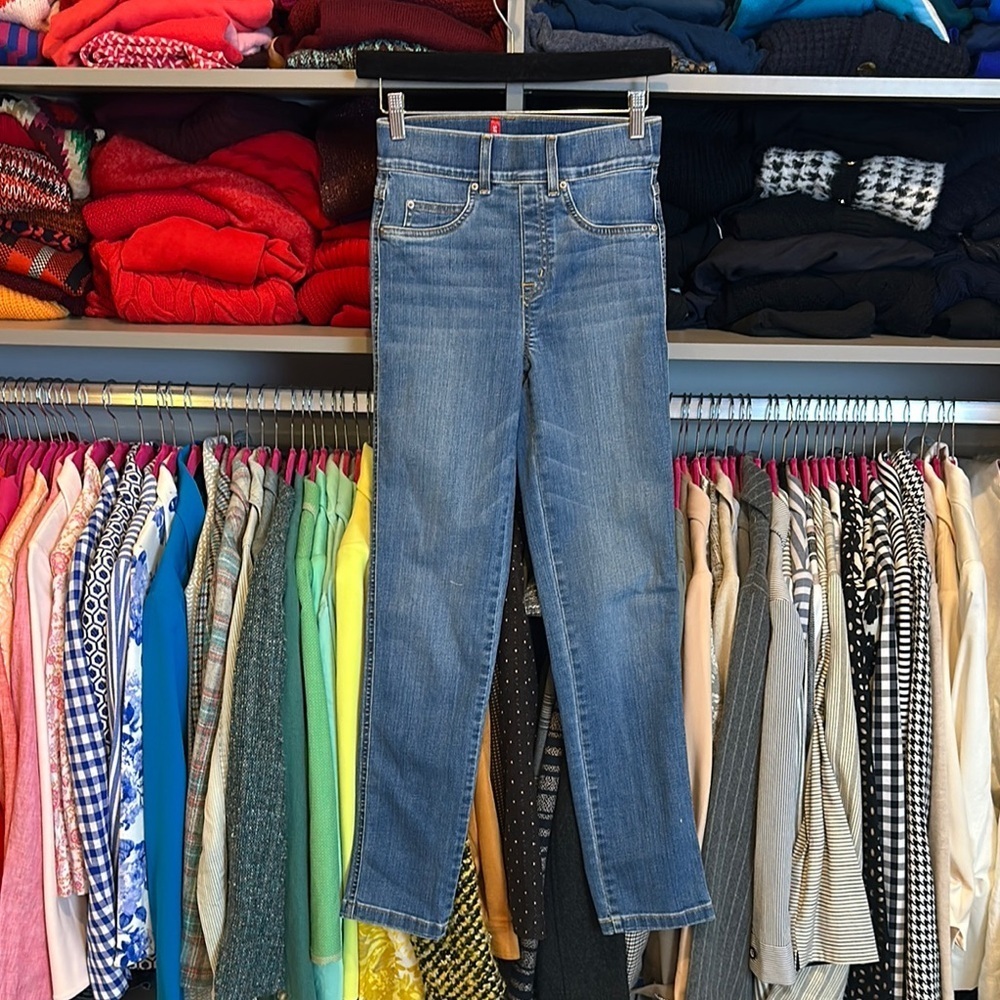Spanx pull on blue jeans size XS